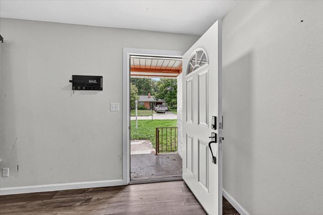 2833 Scruggs Park Drive, Richland Hills, TX 76118