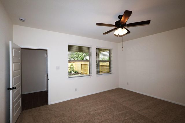 21919 Pecan Buff Drive, Waller, TX 77484