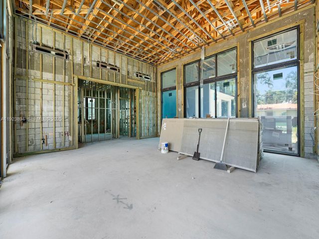 8275 SW 93rd St, Miami, FL 33156