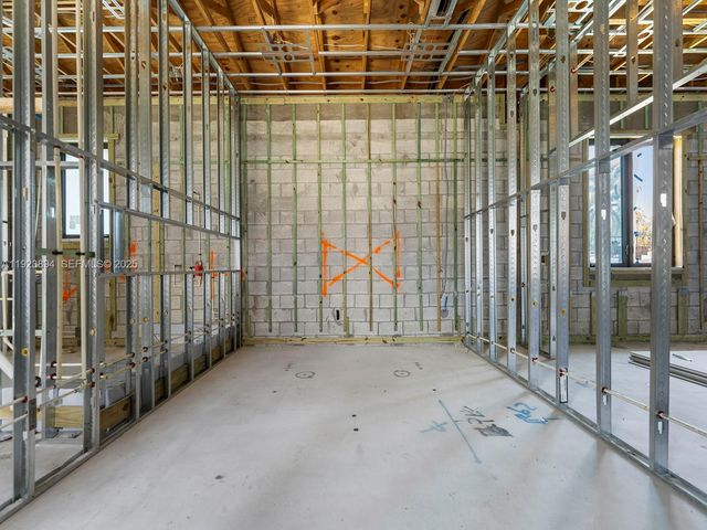 8275 SW 93rd St, Miami, FL 33156