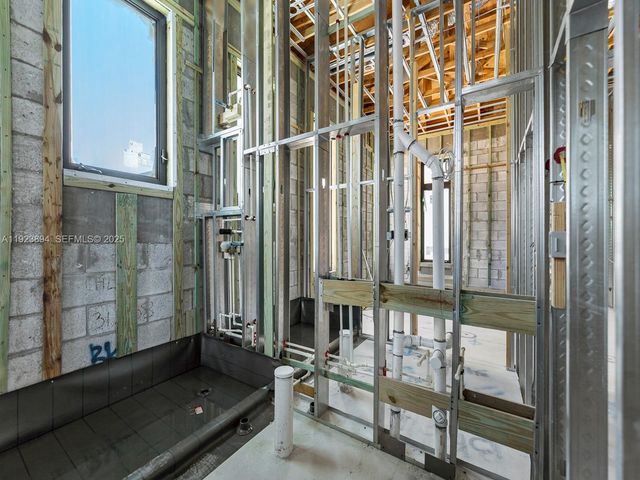 8275 SW 93rd St, Miami, FL 33156