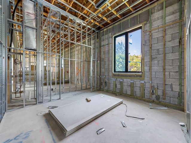 8275 SW 93rd St, Miami, FL 33156