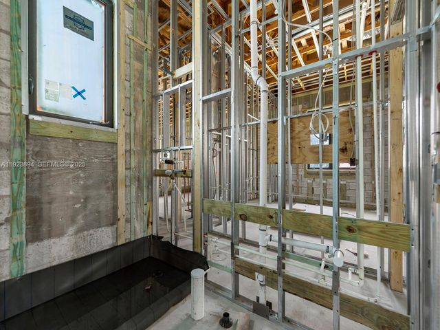 8275 SW 93rd St, Miami, FL 33156