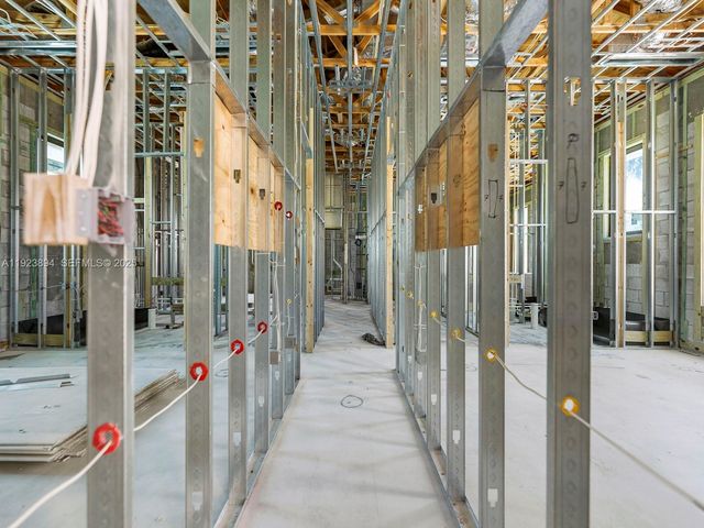 8275 SW 93rd St, Miami, FL 33156