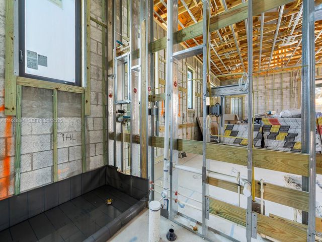 8275 SW 93rd St, Miami, FL 33156