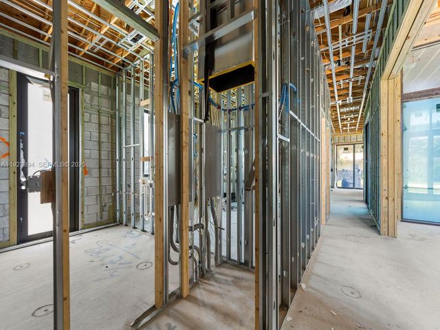 8275 SW 93rd St, Miami, FL 33156