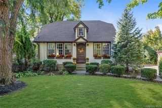 236 Cleveland Drive, Centerport, NY 11721