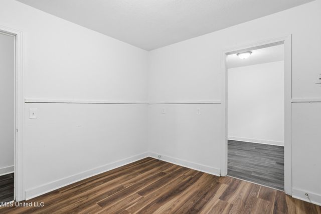 215 Windsor Drive, Jackson, MS 39209