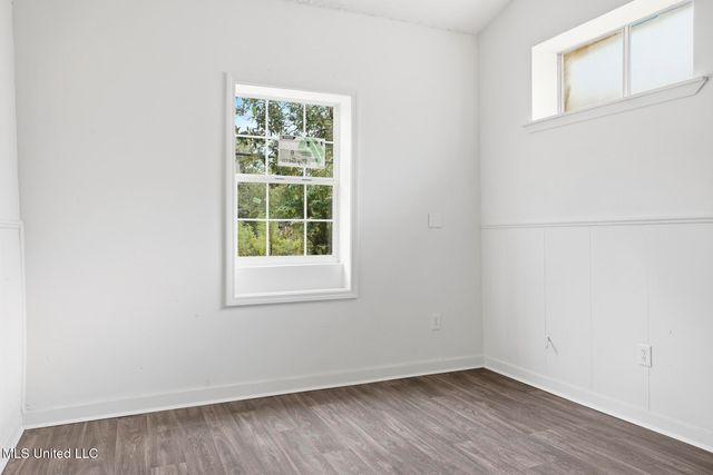 215 Windsor Drive, Jackson, MS 39209