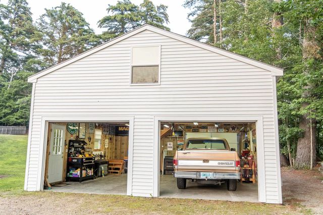 83 Tamworth Road, Tamworth, NH 03886