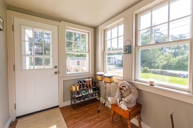 83 Tamworth Road, Tamworth, NH 03886