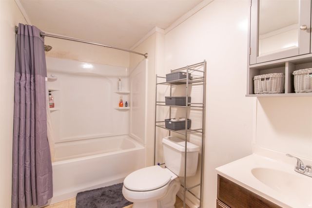 83 Tamworth Road, Tamworth, NH 03886