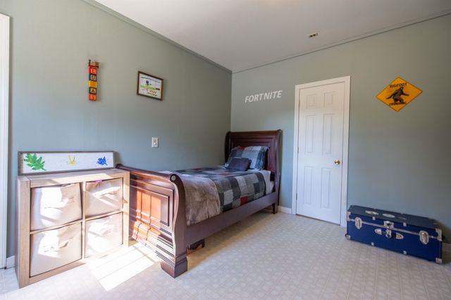 83 Tamworth Road, Tamworth, NH 03886