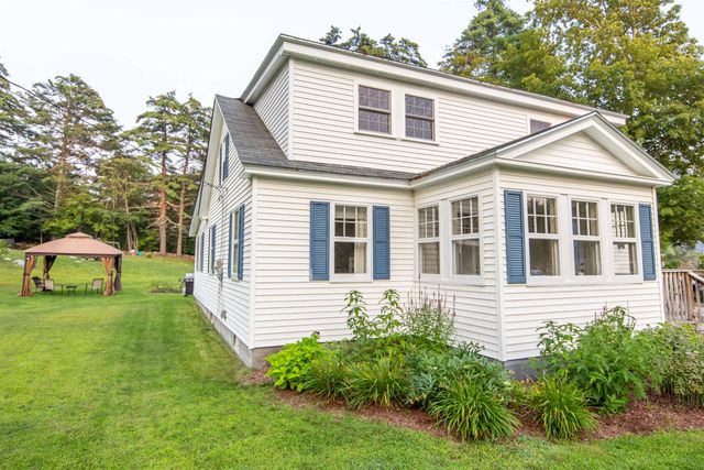 83 Tamworth Road, Tamworth, NH 03886
