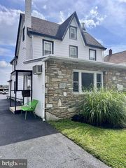 2565 HUNTINGDON PIKE #A, Huntingdon Valley, PA 19006