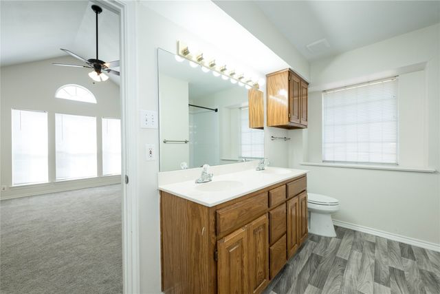 313 Pear Tree Place, Denton, TX 76207