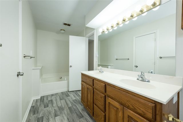 313 Pear Tree Place, Denton, TX 76207