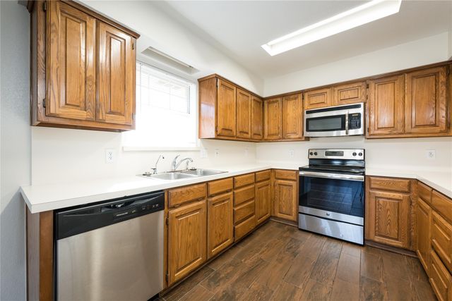 313 Pear Tree Place, Denton, TX 76207