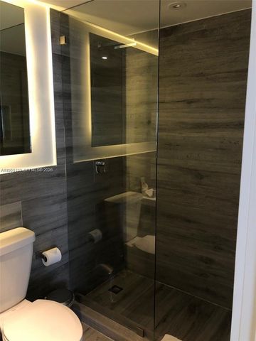 185 SE 14th Ter 2001, Miami, FL 33131