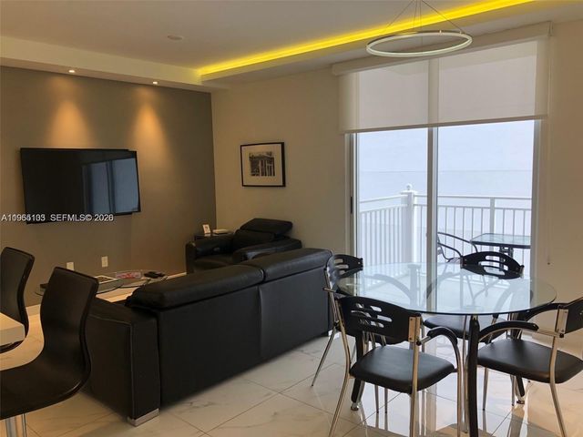 185 SE 14th Ter 2001, Miami, FL 33131