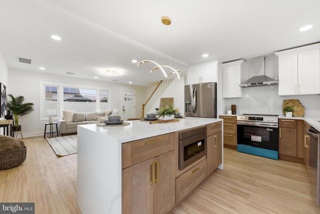 11 BIRDSEYE LN, Willingboro, NJ 08046