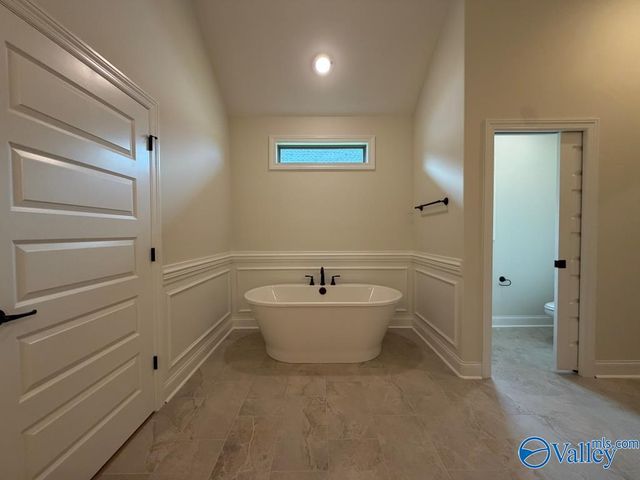 13607 Coldstream Way, Athens, AL 35611