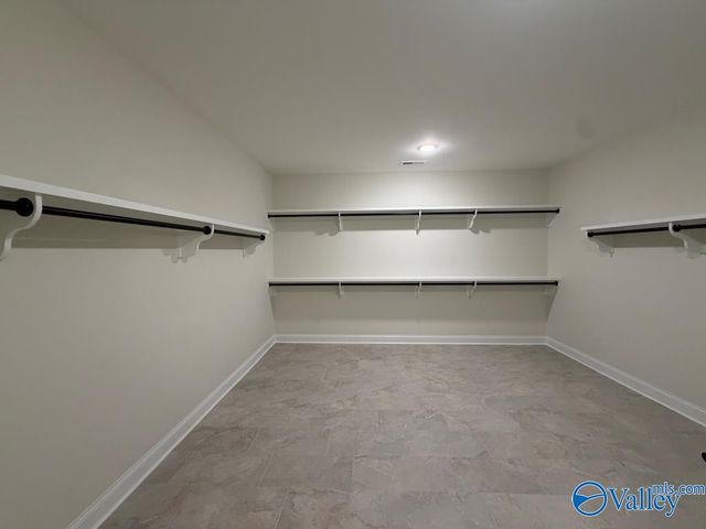 13607 Coldstream Way, Athens, AL 35611