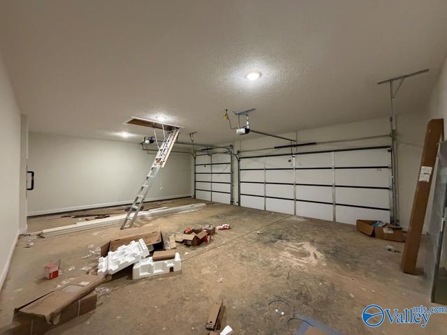 13607 Coldstream Way, Athens, AL 35611