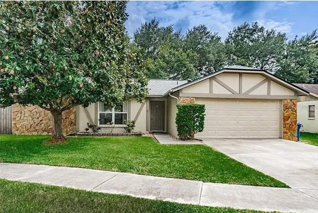 557 RAPID FALLS DRIVE, Brandon, FL 33511