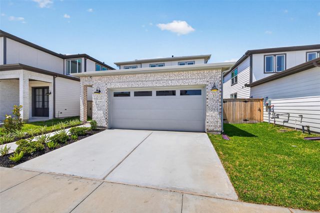 704 Sonfield Drive, Stafford, TX 77477
