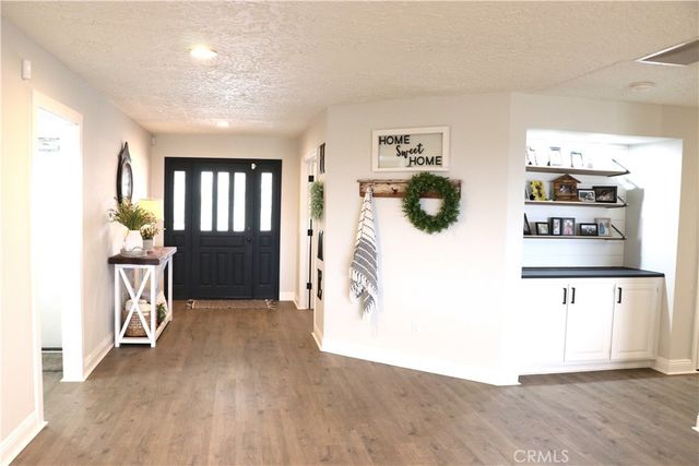 16324 Crown Valley, Apple Valley, CA 92307