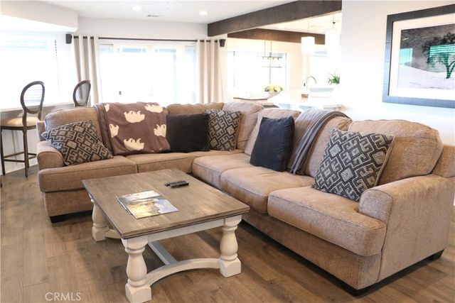 16324 Crown Valley, Apple Valley, CA 92307