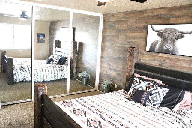 16324 Crown Valley, Apple Valley, CA 92307