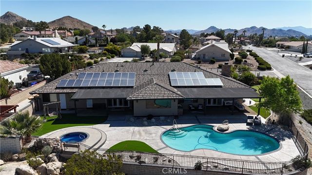 16324 Crown Valley, Apple Valley, CA 92307