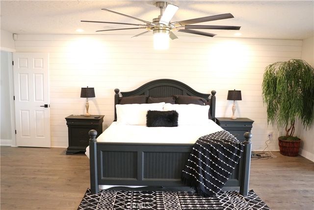 16324 Crown Valley, Apple Valley, CA 92307