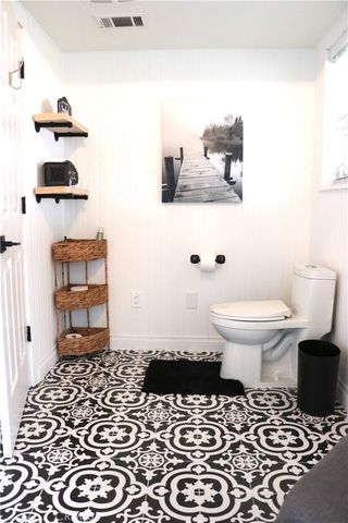 16324 Crown Valley, Apple Valley, CA 92307