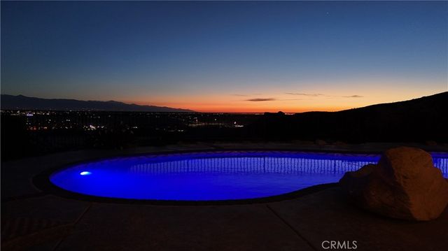 16324 Crown Valley, Apple Valley, CA 92307