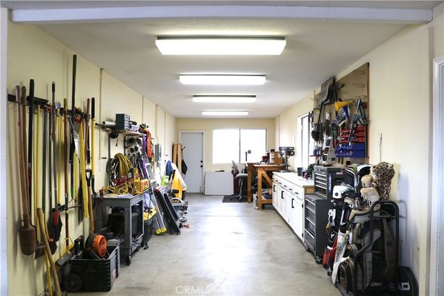 16324 Crown Valley, Apple Valley, CA 92307