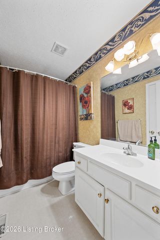 6803 Brighton Springs Ln, Louisville, KY 40291