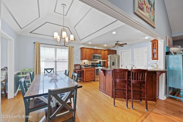 6803 Brighton Springs Ln, Louisville, KY 40291