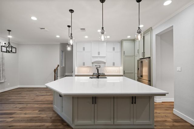 13601 Falcon Court, Montgomery, TX 77356