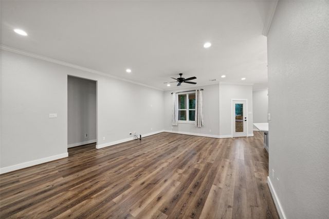 13601 Falcon Court, Montgomery, TX 77356