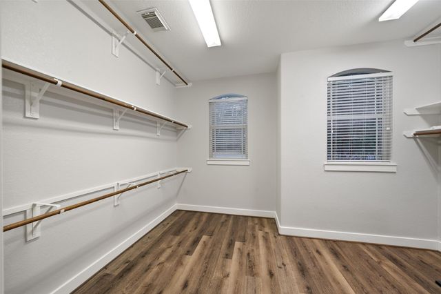 13601 Falcon Court, Montgomery, TX 77356