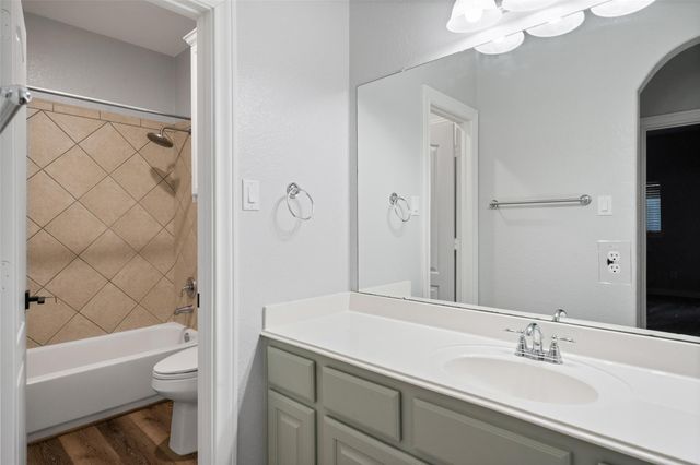 13601 Falcon Court, Montgomery, TX 77356