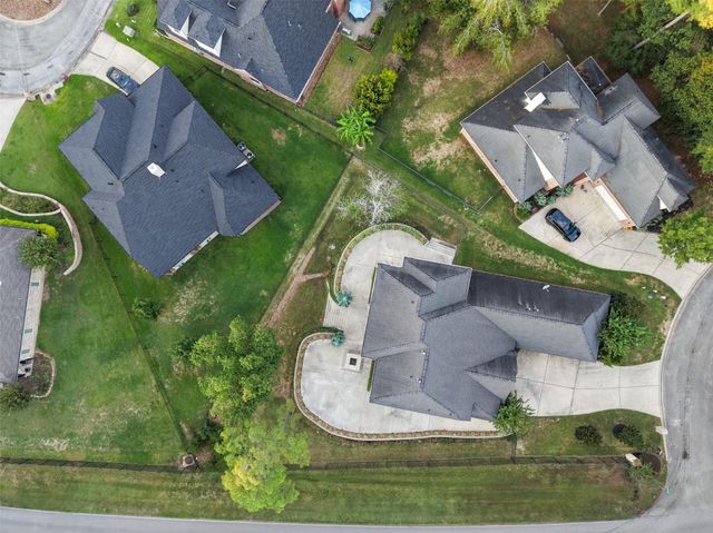 13601 Falcon Court, Montgomery, TX 77356