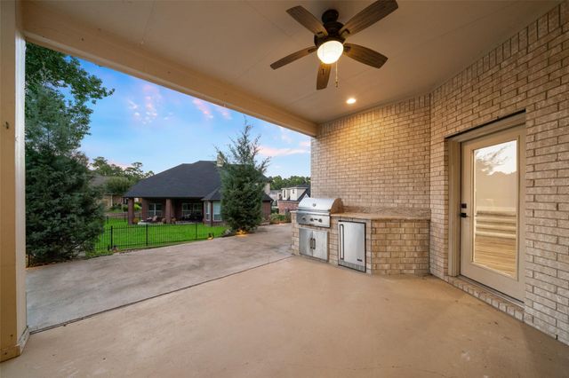 13601 Falcon Court, Montgomery, TX 77356