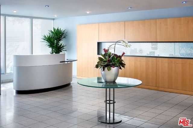 1431 Ocean Avenue 902, Santa Monica, CA 90401