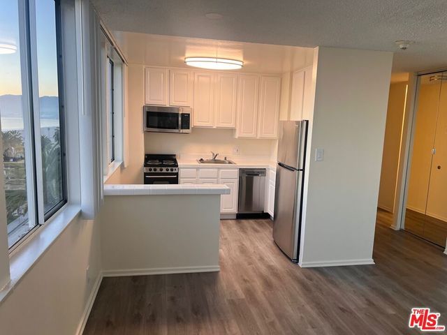 1431 Ocean Avenue 902, Santa Monica, CA 90401