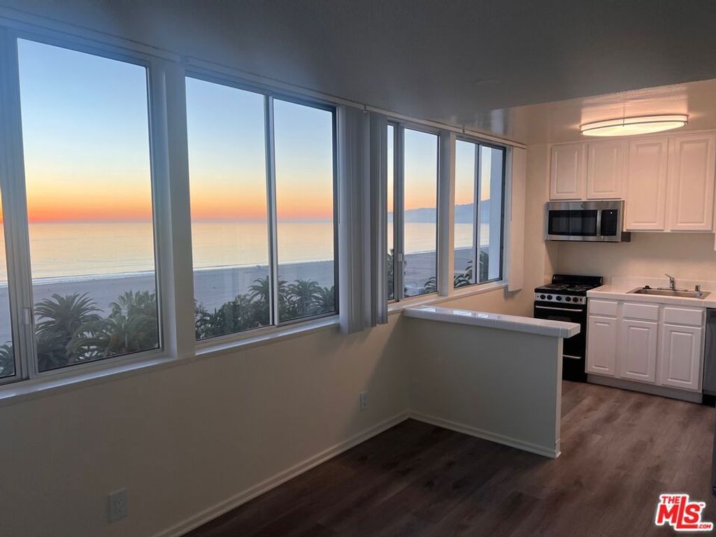 1431 Ocean Avenue 902, Santa Monica, CA 90401