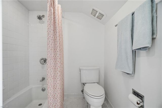 1632 Bay Point DR, Virginia Beach, VA 23454